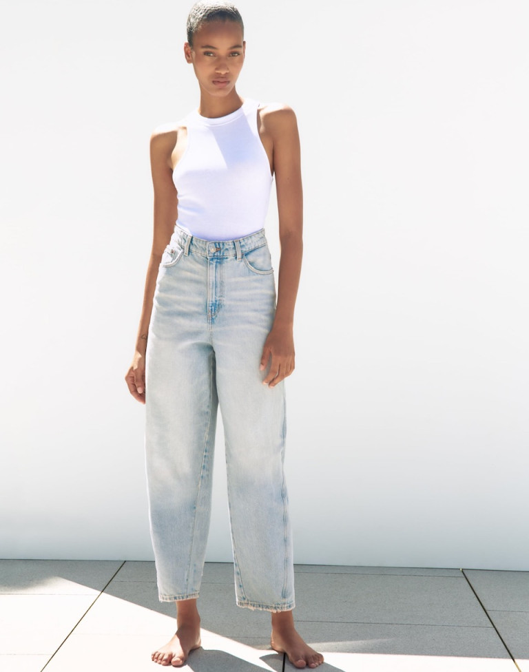 Zara TRF Mid-Rise Tapered Jeans