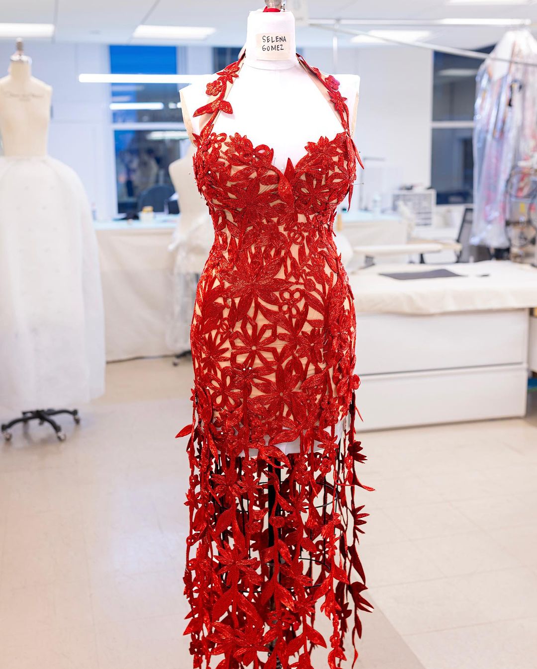 Oscar de la 2024 renta red dress