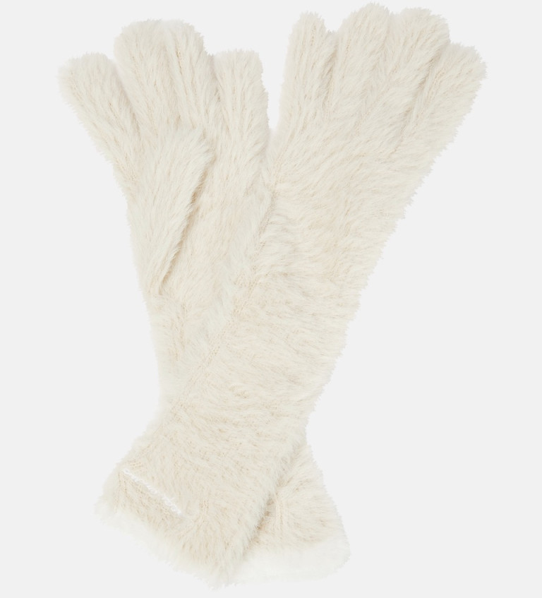 Jacquemus Les Gants Neve Long Faux Fur Gloves