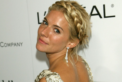 Actress Sienna Miller at the 2007 Golden Globes