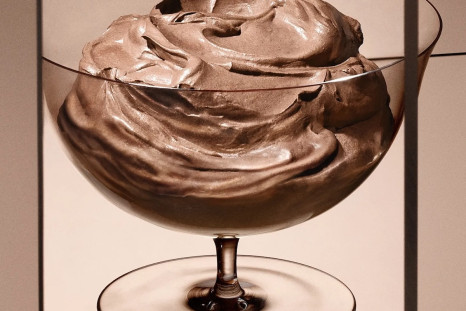 Pantone 17-1230 Mocha Mousse