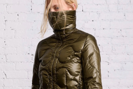 Face-Covering Collars