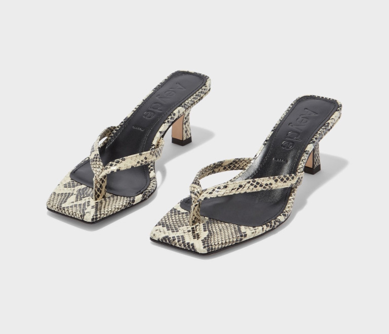 Aeyde Wilma Leather Toe-Post Sandal