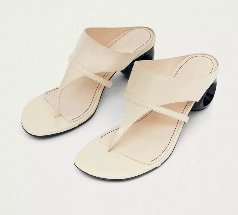 ALOHAS Dystaria Leather Thong Sandal