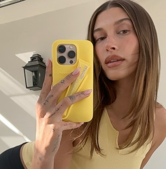 Rhode Lemontini Peptide Lip Tint