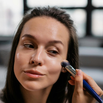 Dewy makeup
